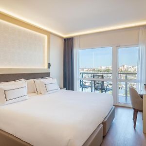 Supreme King Room